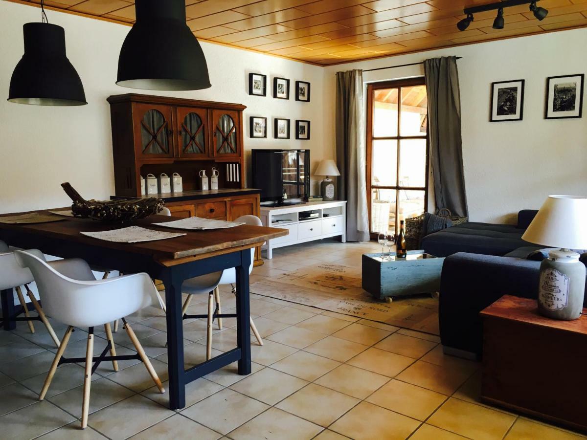 Heuchelheim-Klingen Gaestehaus Sellemols Ferienhaus Winzer מראה חיצוני תמונה
